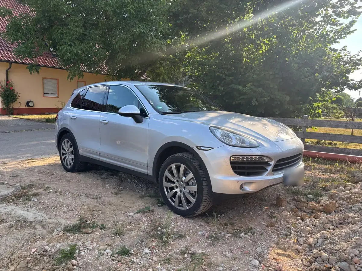 Gebraucht Porsche Cayenne S Diesel 382 PS (280 kW) 2013 Silber SUV