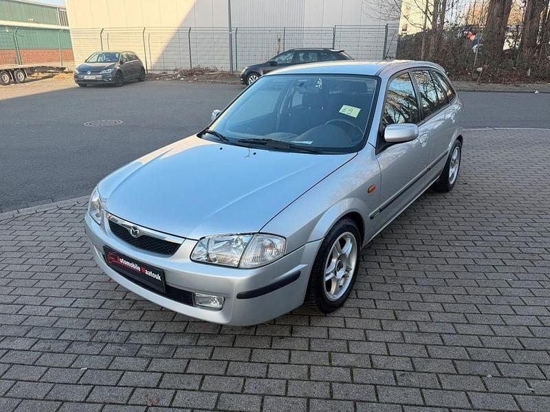 Gebraucht Mazda 323 114 PS (83 kW) 1999 Silber Limousine
