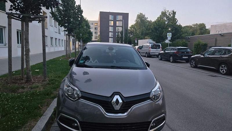 Grau Gebraucht 2014 Renault Captur SUV | 8.200 € (Superpreis) - Bild 1/4
