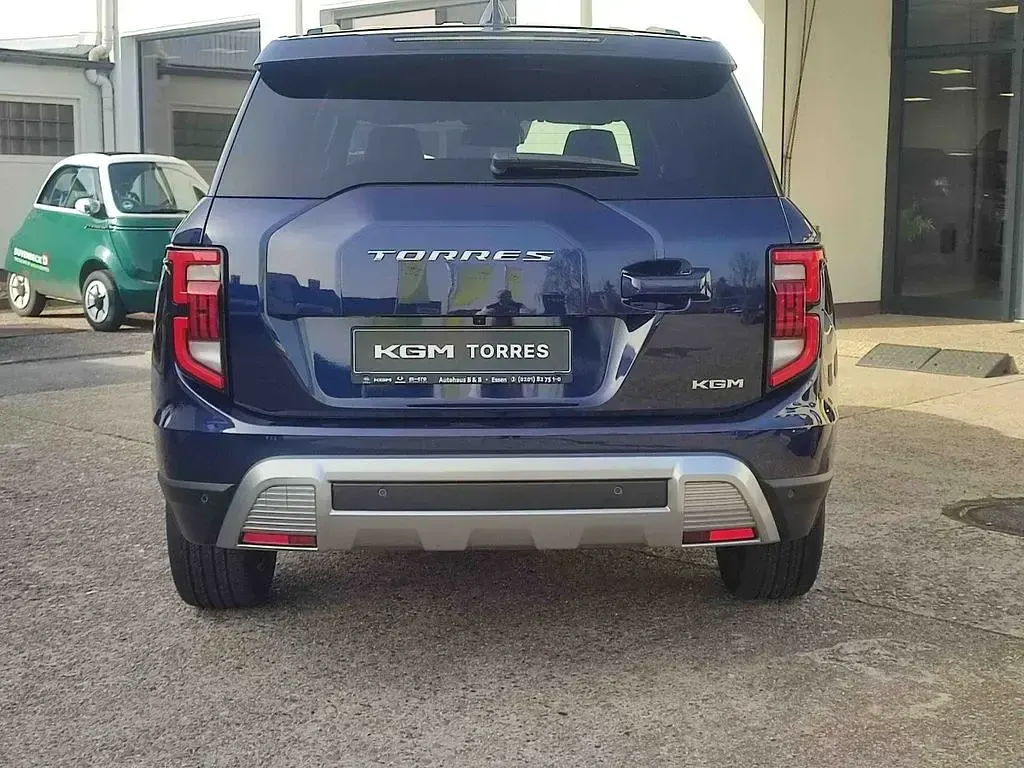 Neu KGM Torres 163 PS (119 kW) 2026 Blau SUV