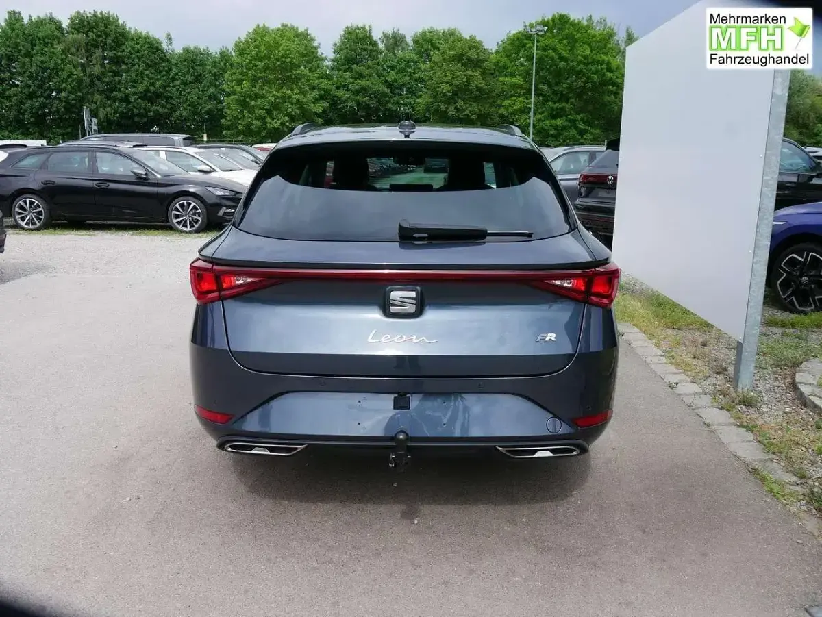 Neu Seat Leon FR 150 PS (110 kW) 2025 Magnetic tech grey Kombi