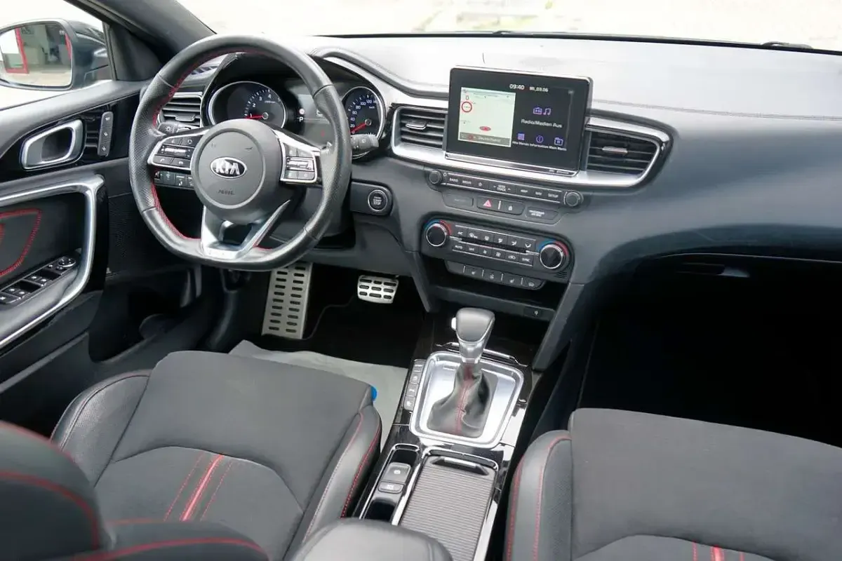 Gebraucht Kia ProCeed GT 204 PS (150 kW) 2019 Dark penta Kombi