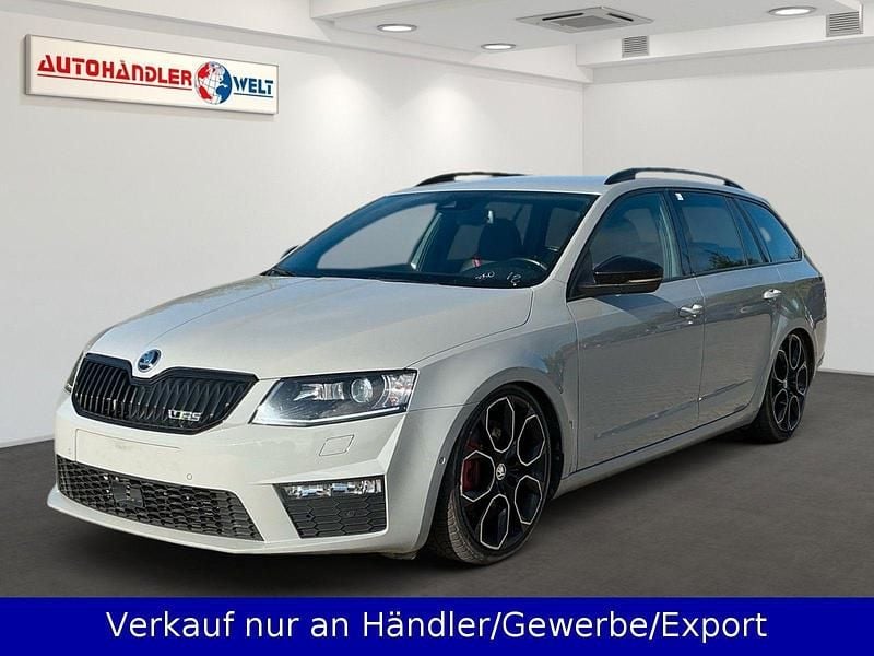 Grau Gebraucht 2015 Skoda Octavia RS Kombi | 11.999 € (Superpreis) - Bild 1/3