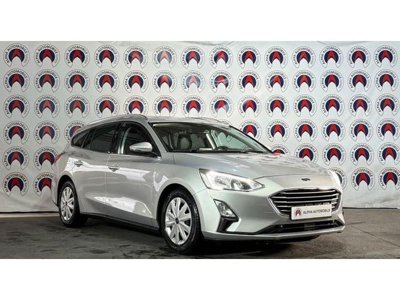 Gebraucht Ford Focus 120 PS (88 kW) 2019 Grau (metallic) Kombi