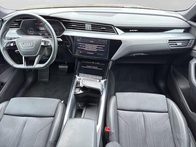 Gebraucht Audi e-tron Ambiente 230 kW (313 PS) 2023 Brillantschwarz SUV
