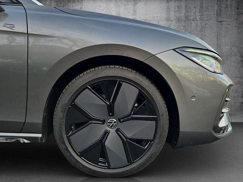 Neu VW Passat R-line 193 PS (141 kW) 2025 Grau Kombi