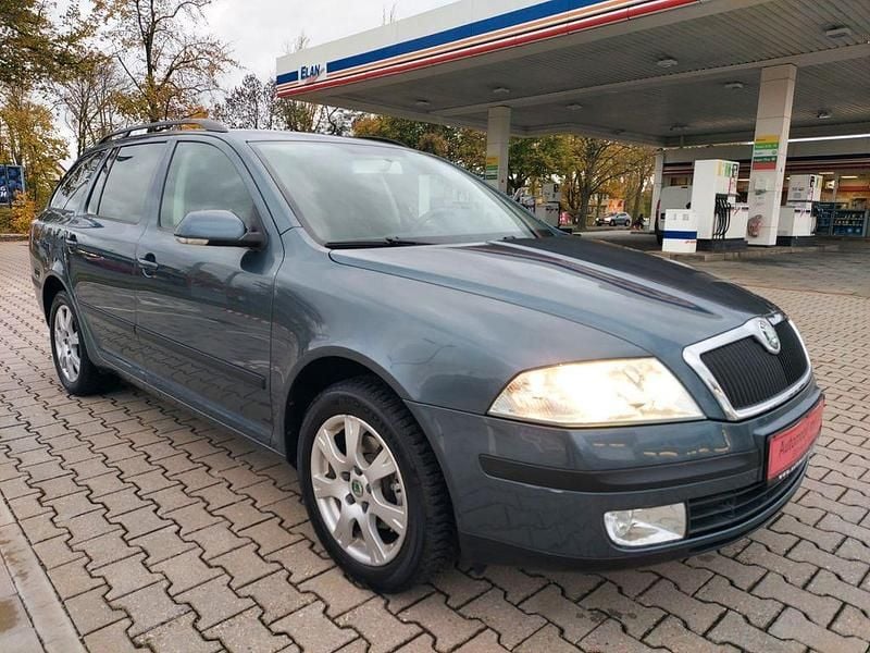 Gebraucht Skoda Octavia Ambiente 116 PS (85 kW) 2004 Grau Kombi