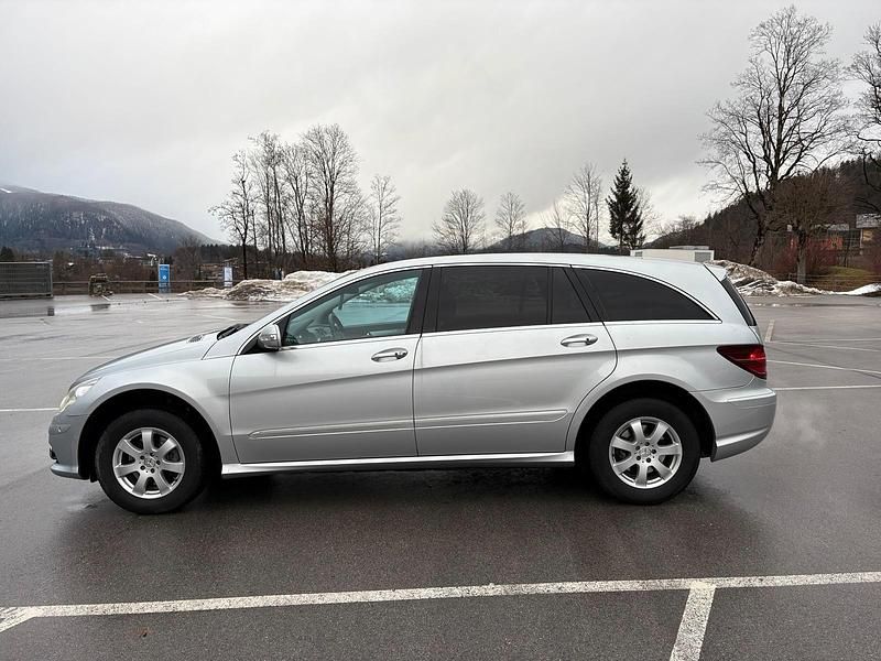 Gebraucht Mercedes R320 224 PS (164 kW) 2008 Silber Van / Kleinbus