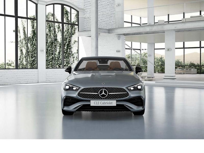 Gebraucht Mercedes CLE300 AMG 258 PS (189 kW) 2024 Silber Cabrio
