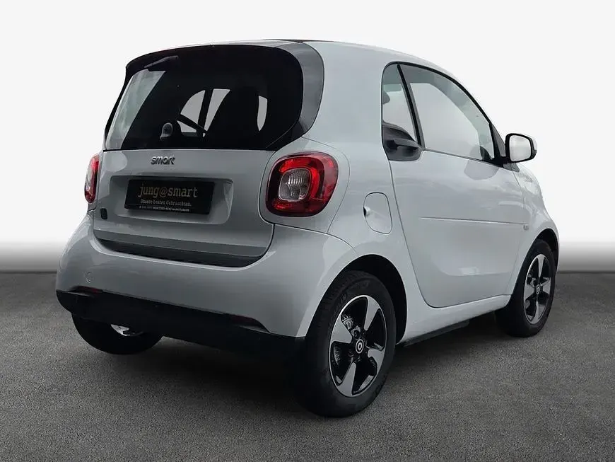 Gebraucht Smart ForTwo Electric Drive Passion 60 kW (82 PS) 2021 Weiß Coupé