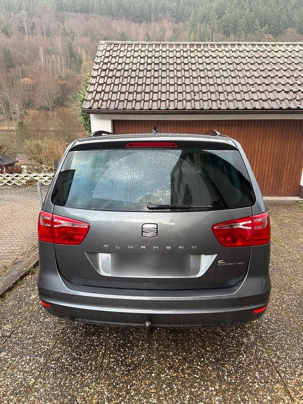 Gebraucht Seat Alhambra 103 PS (75 kW) 2011 Grau Van / Kleinbus