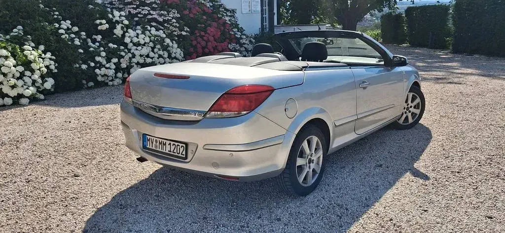 Gebraucht Opel Astra 116 PS (85 kW) 2008 Silber Cabrio