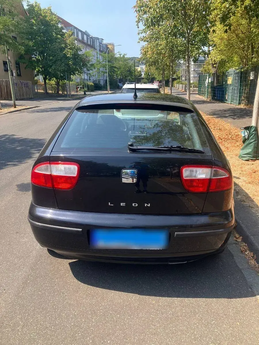 Gebraucht Seat Leon 105 PS (77 kW) 2006 Schwarz Kleinwagen