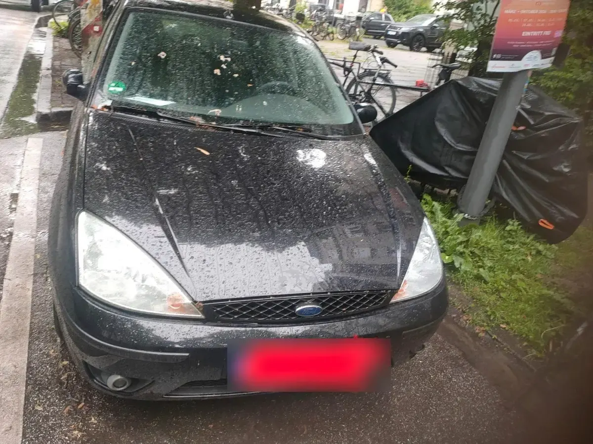 Gebraucht Ford Focus 70 PS (51 kW) 2005 Schwarz Limousine