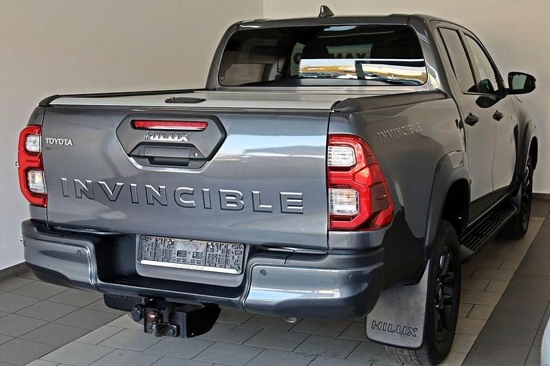 Gebraucht Toyota HiLux 204 PS (150 kW) 2022 Grau (metallic) Pickup