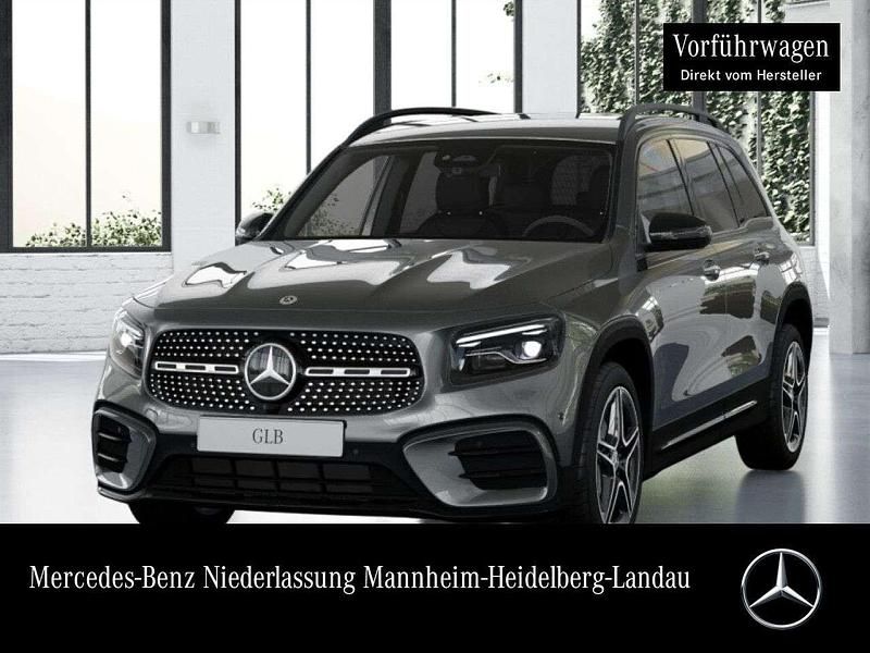 Mountain grau Gebraucht 2024 Mercedes GLB200 AMG SUV | 47.490 € (Teuer) - Bild 1/2