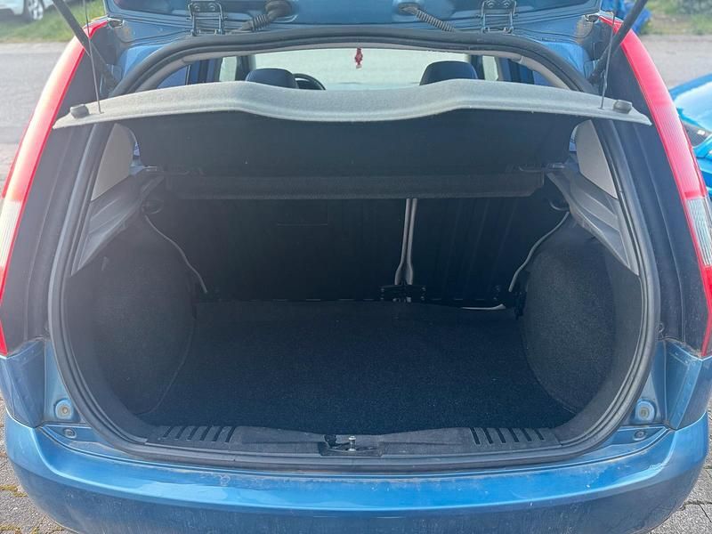Gebraucht Ford Fiesta 80 PS (58 kW) 2003 Blau Kleinwagen