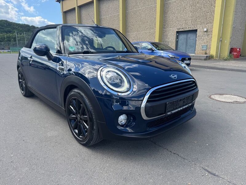 Gebraucht Mini One Cabriolet 102 PS (75 kW) 2018 Blau Cabrio
