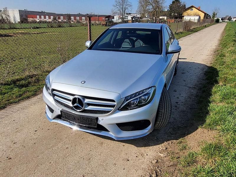 Gebraucht Mercedes C250 AMG line 211 PS (155 kW) 2015 Silber Limousine