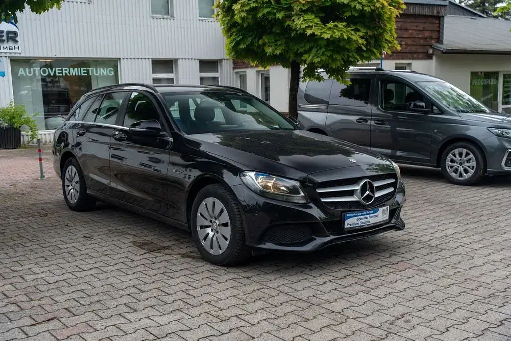 Gebraucht Mercedes C220 AMG line 170 PS (125 kW) 2017 Schwarz Kombi