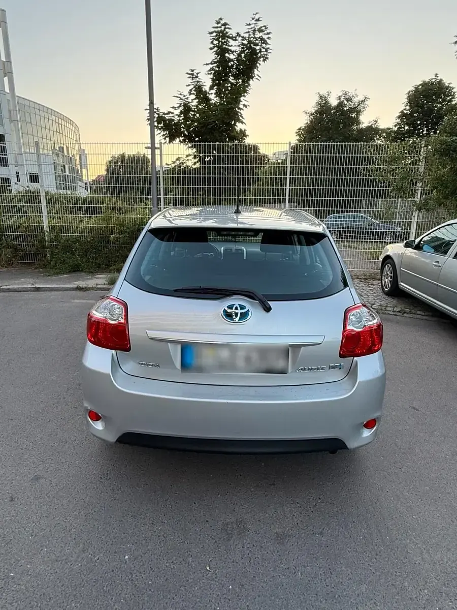 Gebraucht Toyota Auris Hybrid 2010 Grau Limousine