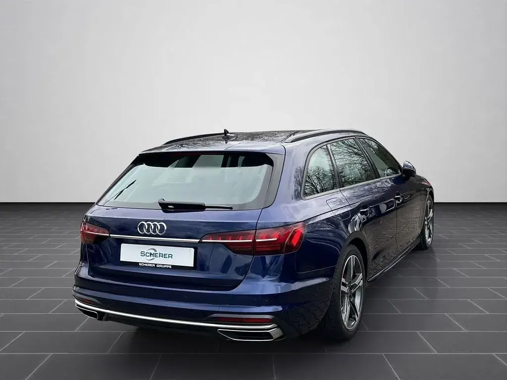 Używany Audi A4 Advanced 204 KM (150 kW) 2022 Niebieski Kombi