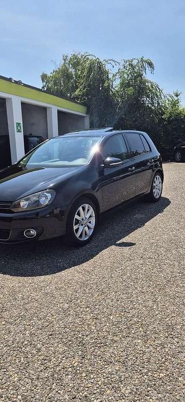 Schwarz Gebraucht 2010 VW Golf VI Highline Kleinwagen | 5.900 € (Fairer Preis) - Bild 1/4