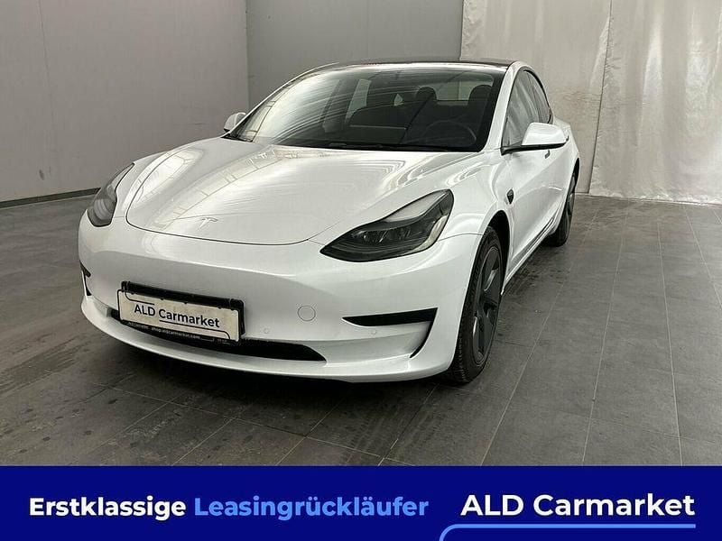 Lackierung:tesla mehrschichtlack pearl w > pearl white multicoat Gebraucht 2021 Tesla Model 3 Standard Range Plus Limousine | 21.980 € (Superpreis) - Bild 1/4