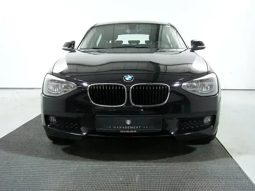Gebraucht BMW 116 136 PS (100 kW) 2011 Schwarz Kleinwagen