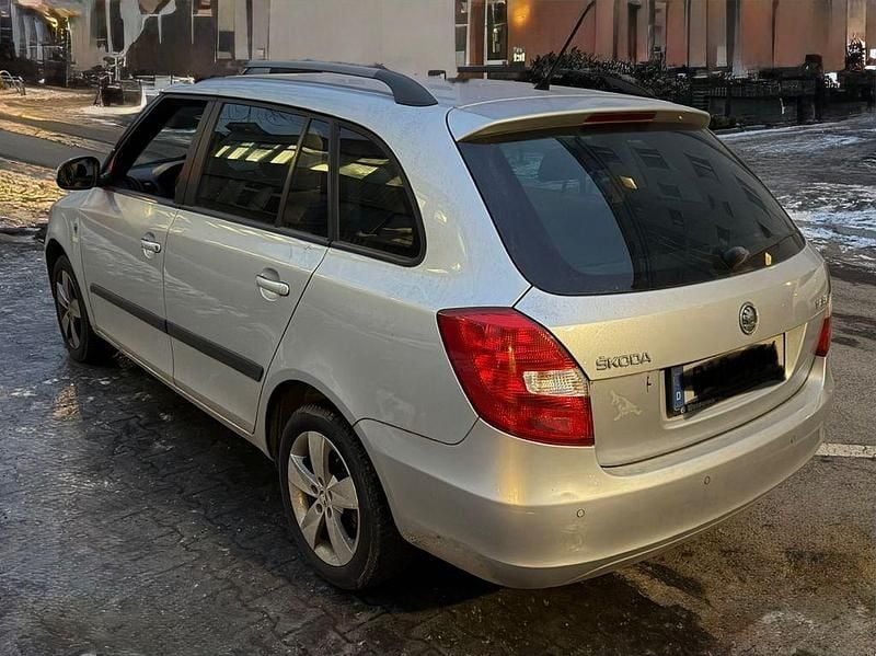 Gebraucht Skoda Fabia Fresh 86 PS (63 kW) 2014 Silber Kombi
