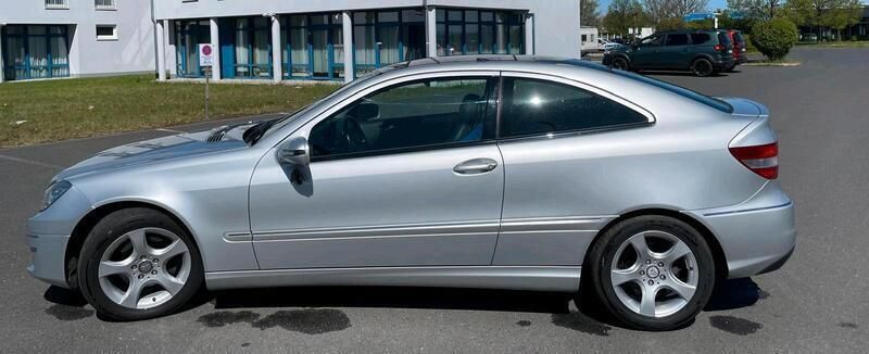 Silber Gebraucht 2009 Mercedes CLC180 Kleinwagen | 6.350 € (Fairer Preis) - Bild 1/4