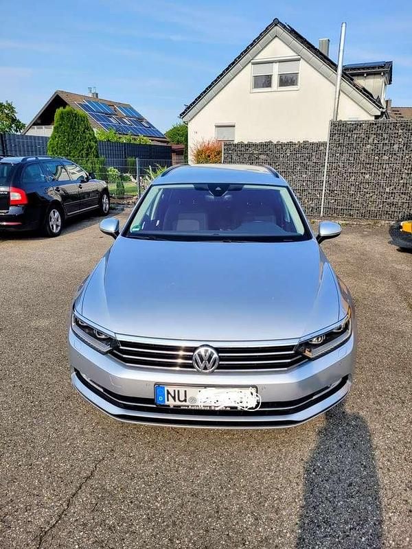 Gebraucht VW Passat Comfortline 150 PS (110 kW) 2018 Silber Kombi