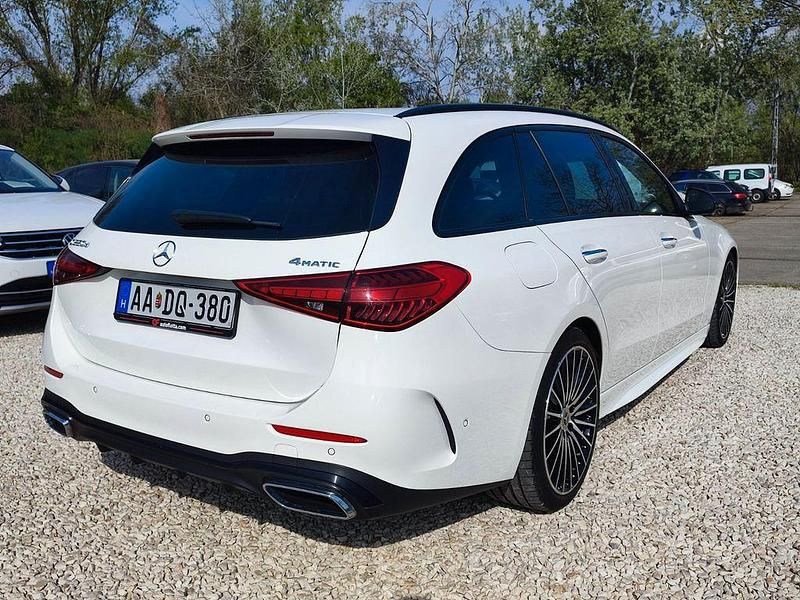 Gebraucht Mercedes C220 200 PS (147 kW) 2022 Weiß Limousine
