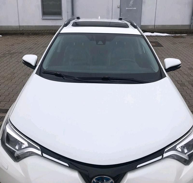 Gebraucht Toyota RAV4 194 PS (142 kW) 2016 Weiß SUV