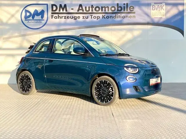 Gebraucht Fiat 500e La Prima 86 kW (118 PS) 2021 Grün (colore esterno (ozean grün)) Cabrio