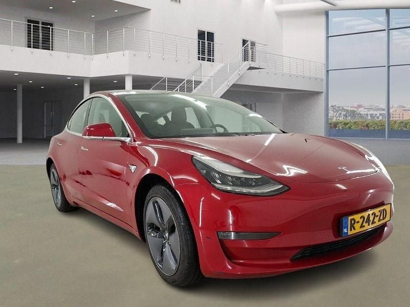 Used Tesla Model 3 Long Range AWD 258 kW (351 HP) 2019 Red Sedan