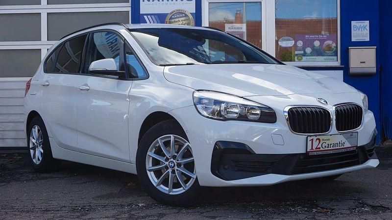 Gebraucht BMW 216 Active Tourer Advantage 109 PS (80 kW) 2018 Weiß Van / Kleinbus