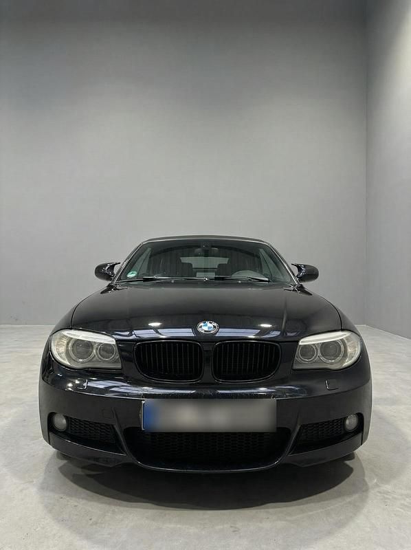 Gebraucht BMW 118 Cabriolet M Sport 143 PS (105 kW) 2012 Schwarz Cabrio