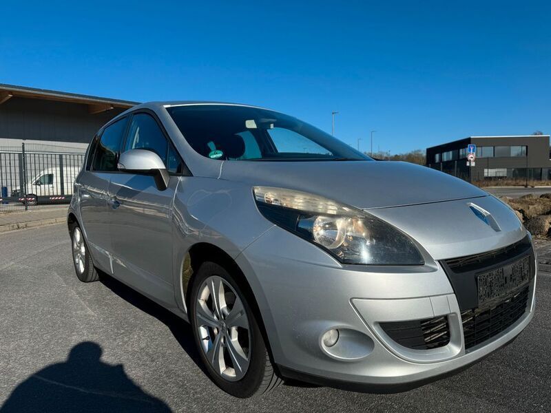 Gebraucht Renault Scénic III Dynamique 131 PS (96 kW) 2011 Grau Van / Kleinbus