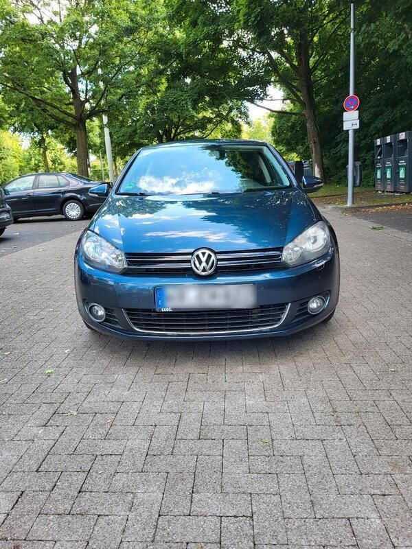 Blau Gebraucht 2010 VW Golf VI Limousine | 4.500 € (Etwas zu teuer) - Bild 1/4