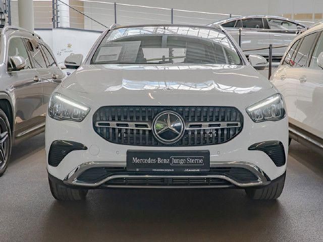 Gebraucht Mercedes GLA250 Progressive 218 PS (160 kW) 2023 SUV