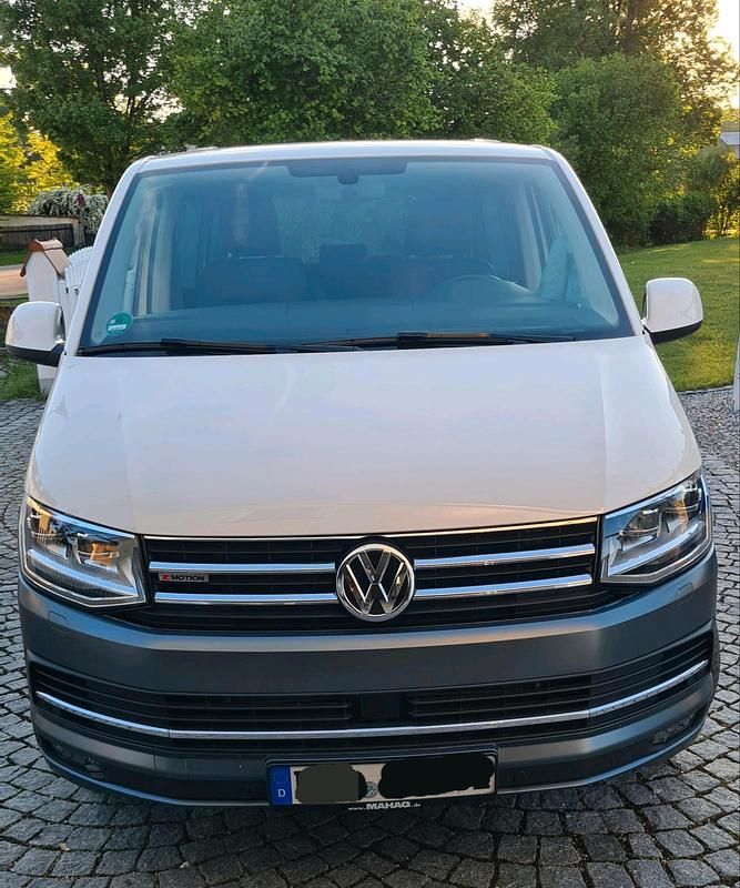 Gebraucht VW Multivan Highline 150 PS (110 kW) 2019 Weiß Van