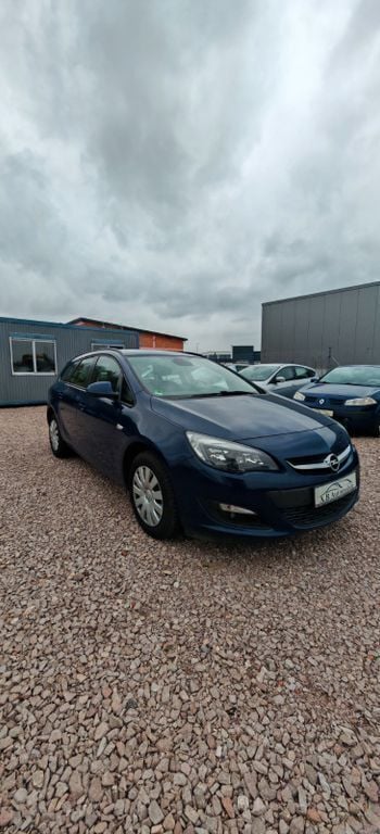 Blau Gebraucht 2015 Opel Astra Edition Kombi | 7.999 € (Superpreis) - Bild 1/4