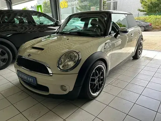 Używany Mini Cooper S 174 KM (127 kW) 2008 Biały Hatchback