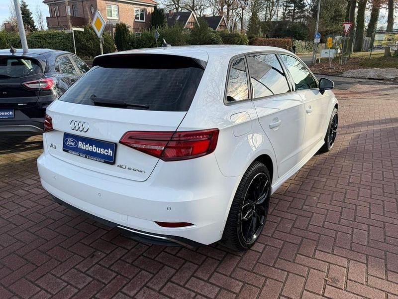 Gebraucht Audi A3 Sportback e-tron 204 PS (150 kW) 2020 Weiß Kleinwagen