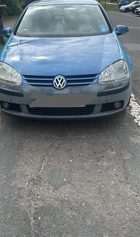 Blau Gebraucht 2004 VW Golf IV Kleinwagen | 300 € (Superpreis) - Bild 1/4