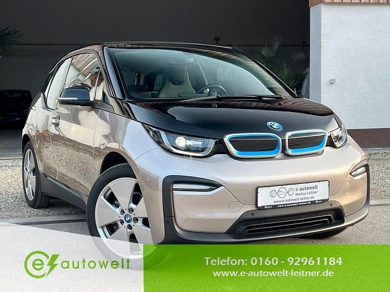 Silber Gebraucht 2022 BMW i3 Comfort Edition Kleinwagen | 20.290 € (Fairer Preis) - Bild 1/4