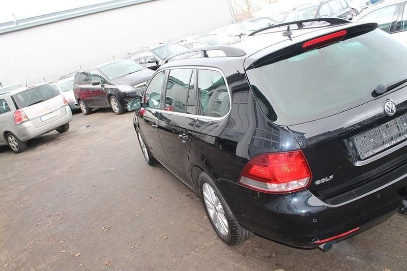 Gebraucht VW Golf VI Style 105 PS (77 kW) 2012 Schwarz Kleinwagen