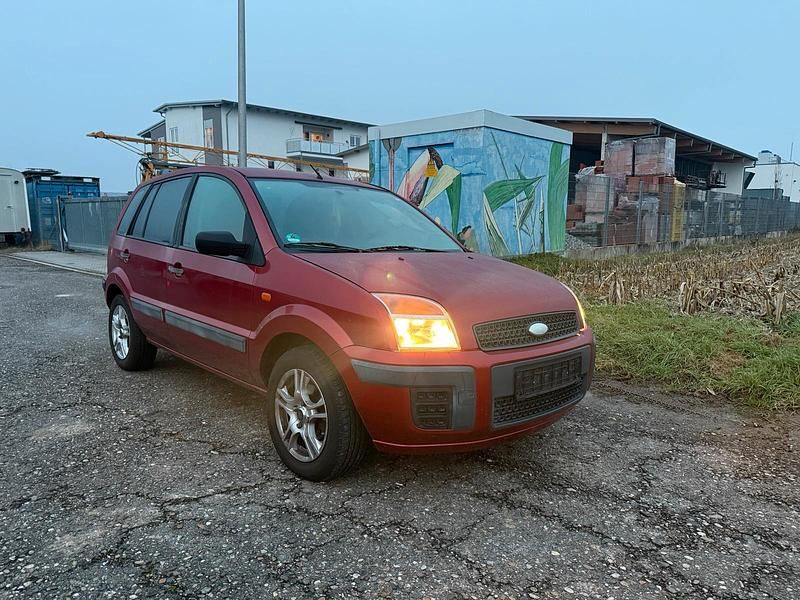 Rot Gebraucht 2006 Ford Fusion Kleinwagen | 1.390 € (Fairer Preis) - Bild 1/4