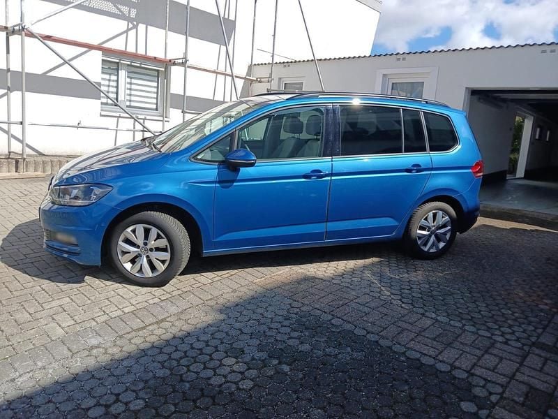 Gebraucht VW Touran 115 PS (84 kW) 2018 Blau Van / Kleinbus